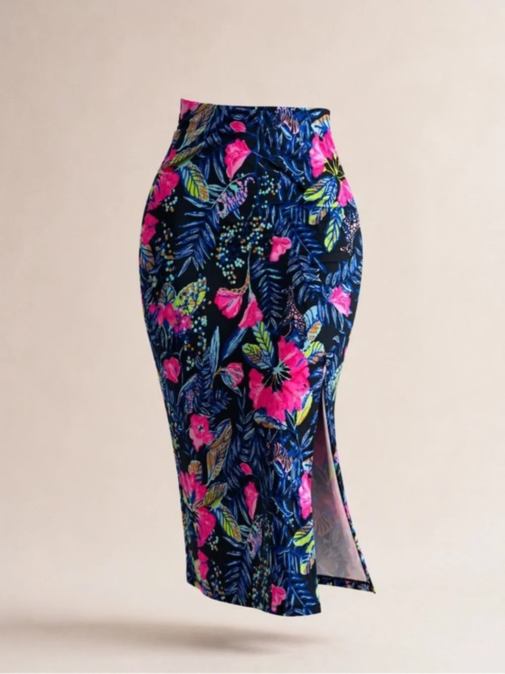 Lilly Pulitzer Tropical Floral Skirt Black Base with Pink & Green Print (Size M)